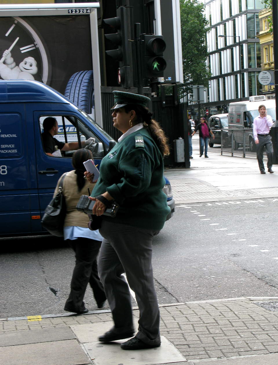 Traffic warden