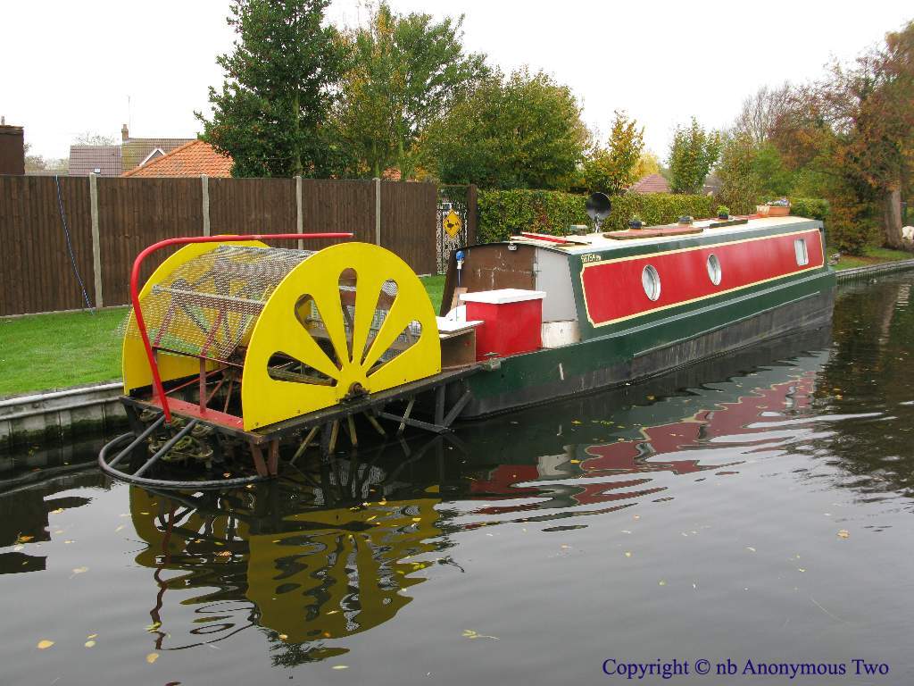 paddle narrow boat