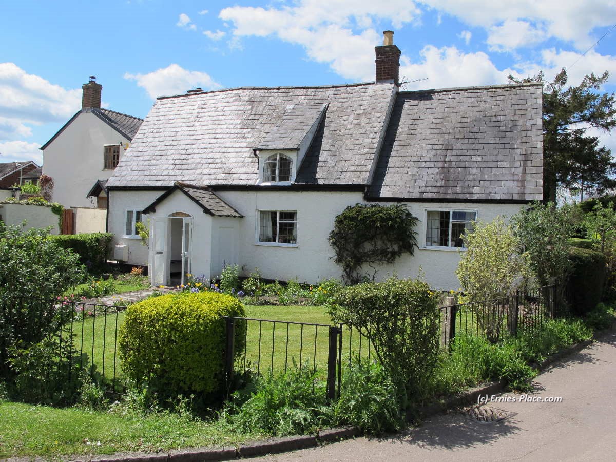 Photo Image Of: Old Cottage - Ickleford