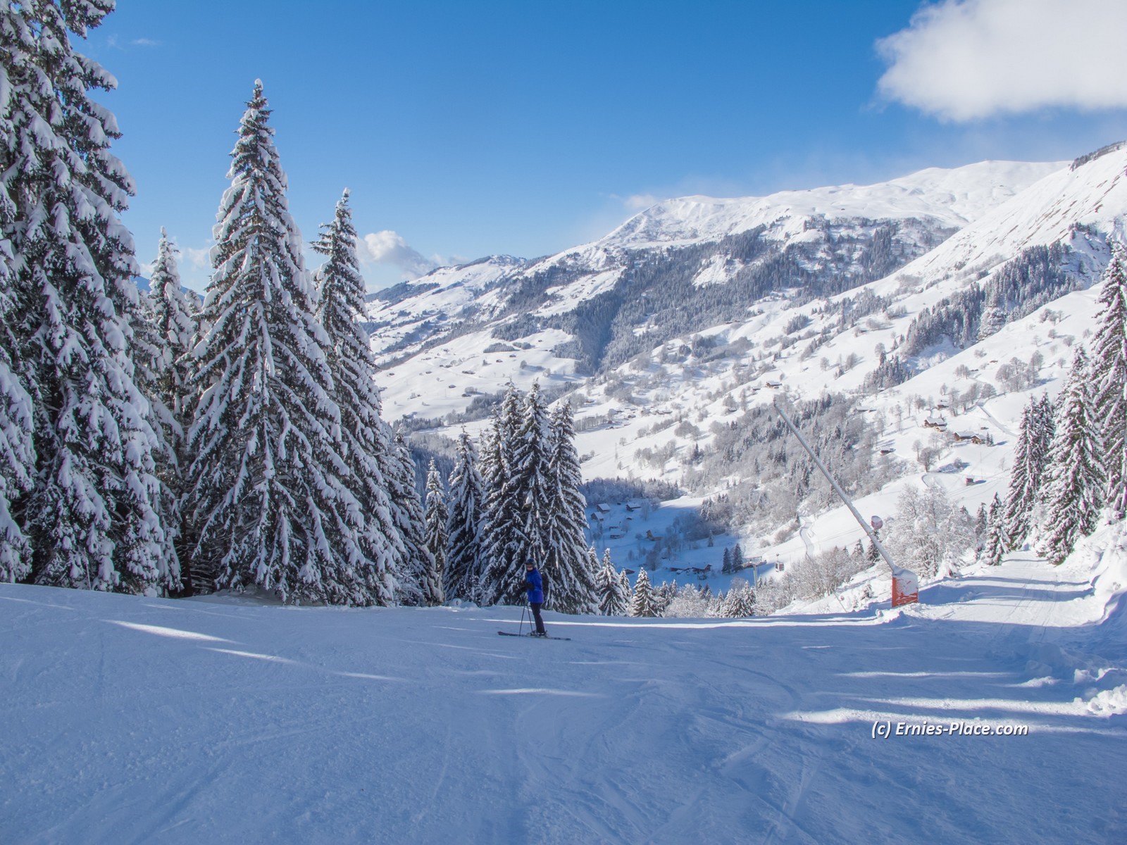 Photo Image Of: The run down to Hauteluce