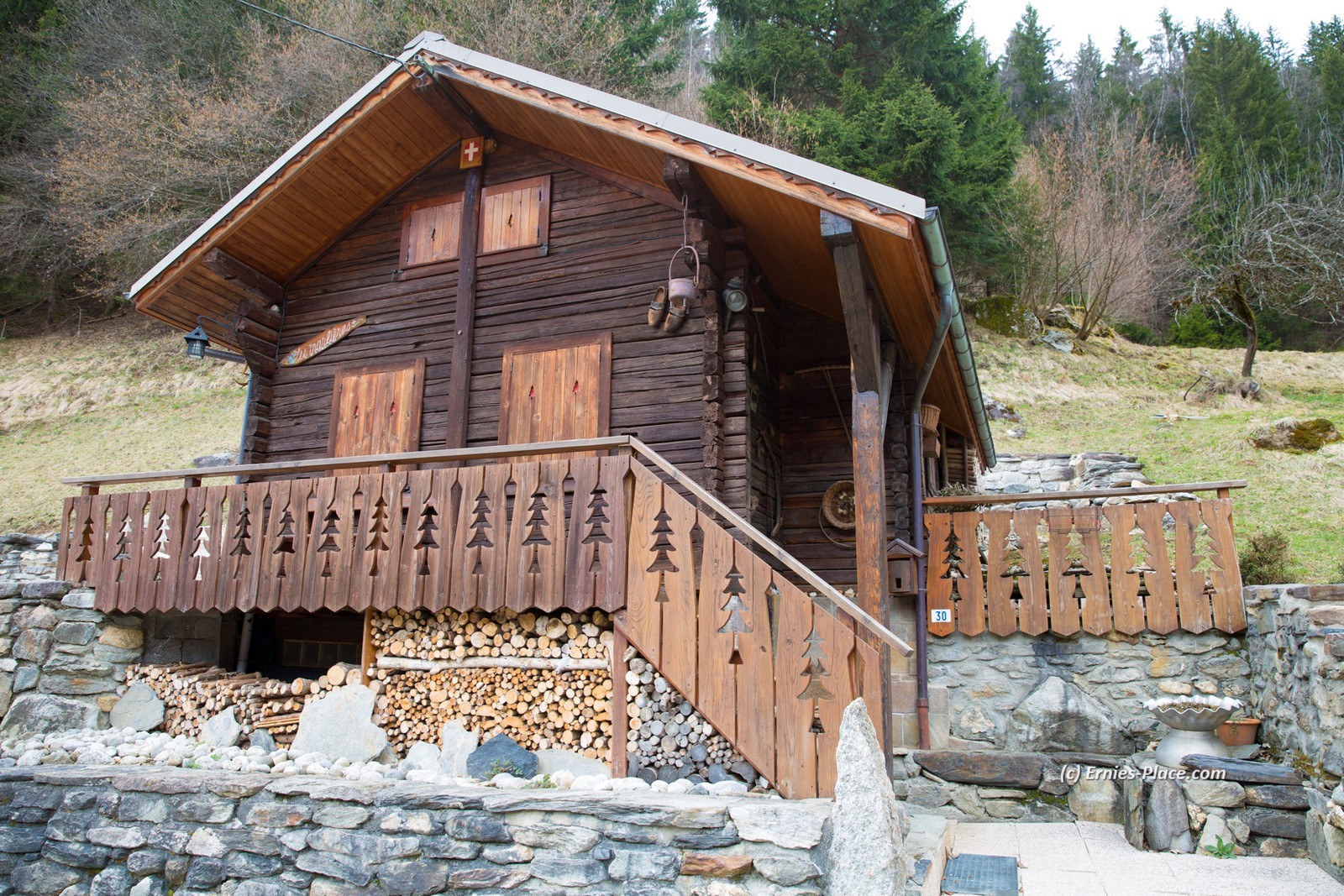 Photo Image Of: A little chalet