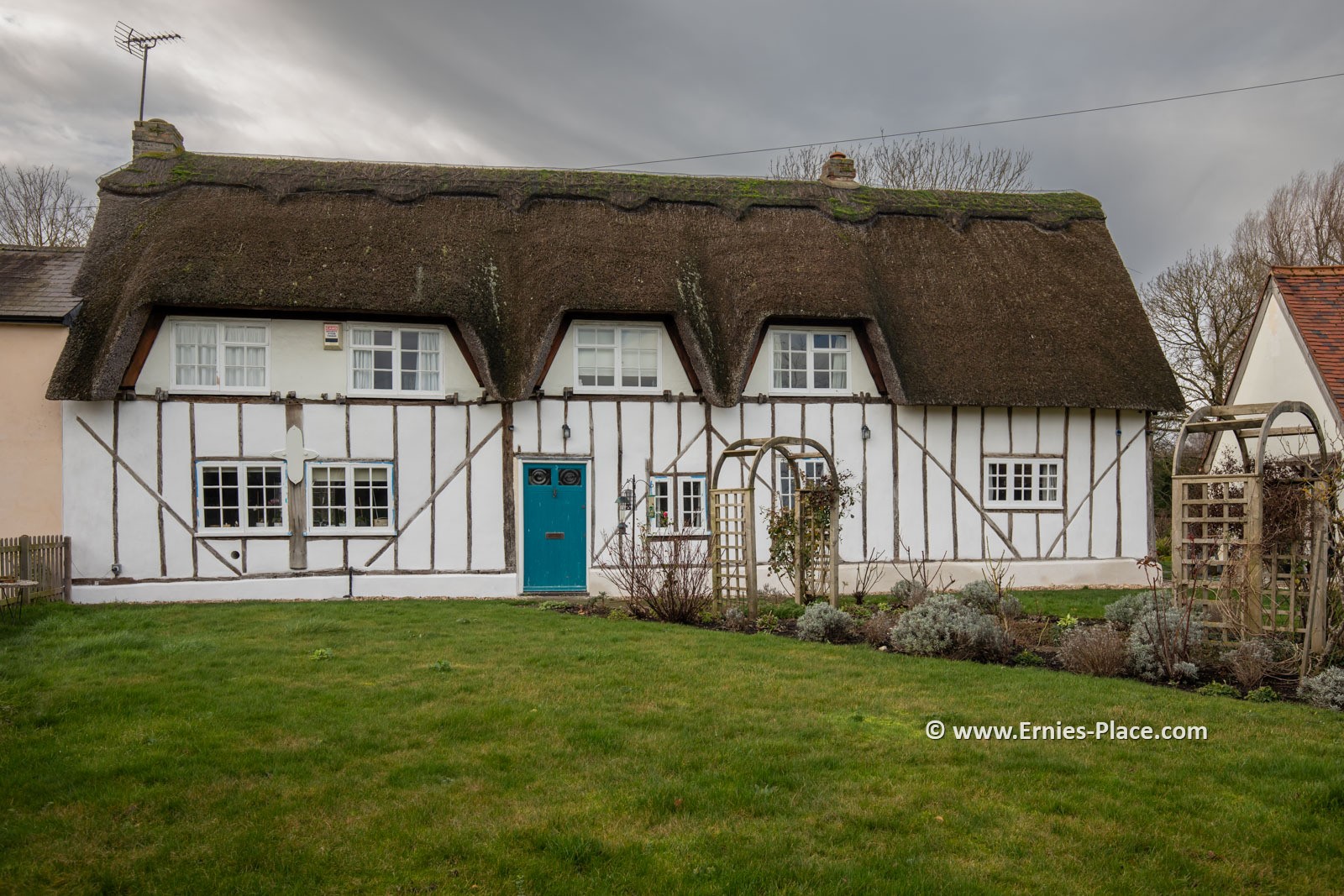 Photo Image Of: Nice old cottage