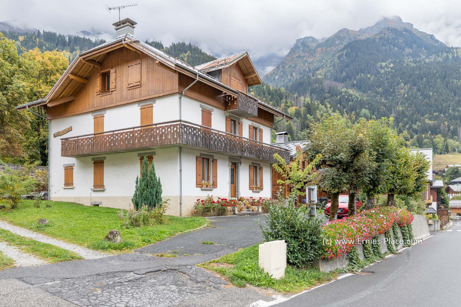 Photo Image Of: Nice old house in the village