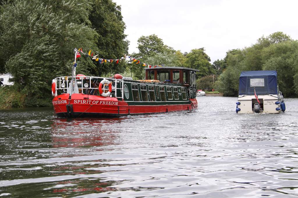 trip boat