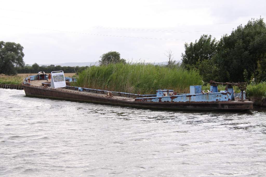 Barge