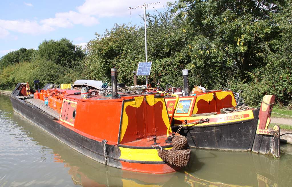coal boats